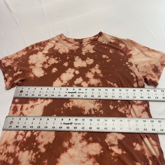 Lululemon Women’s Tie Dye T-Shirt Medium Large See Measurements - Picture 2 of 5